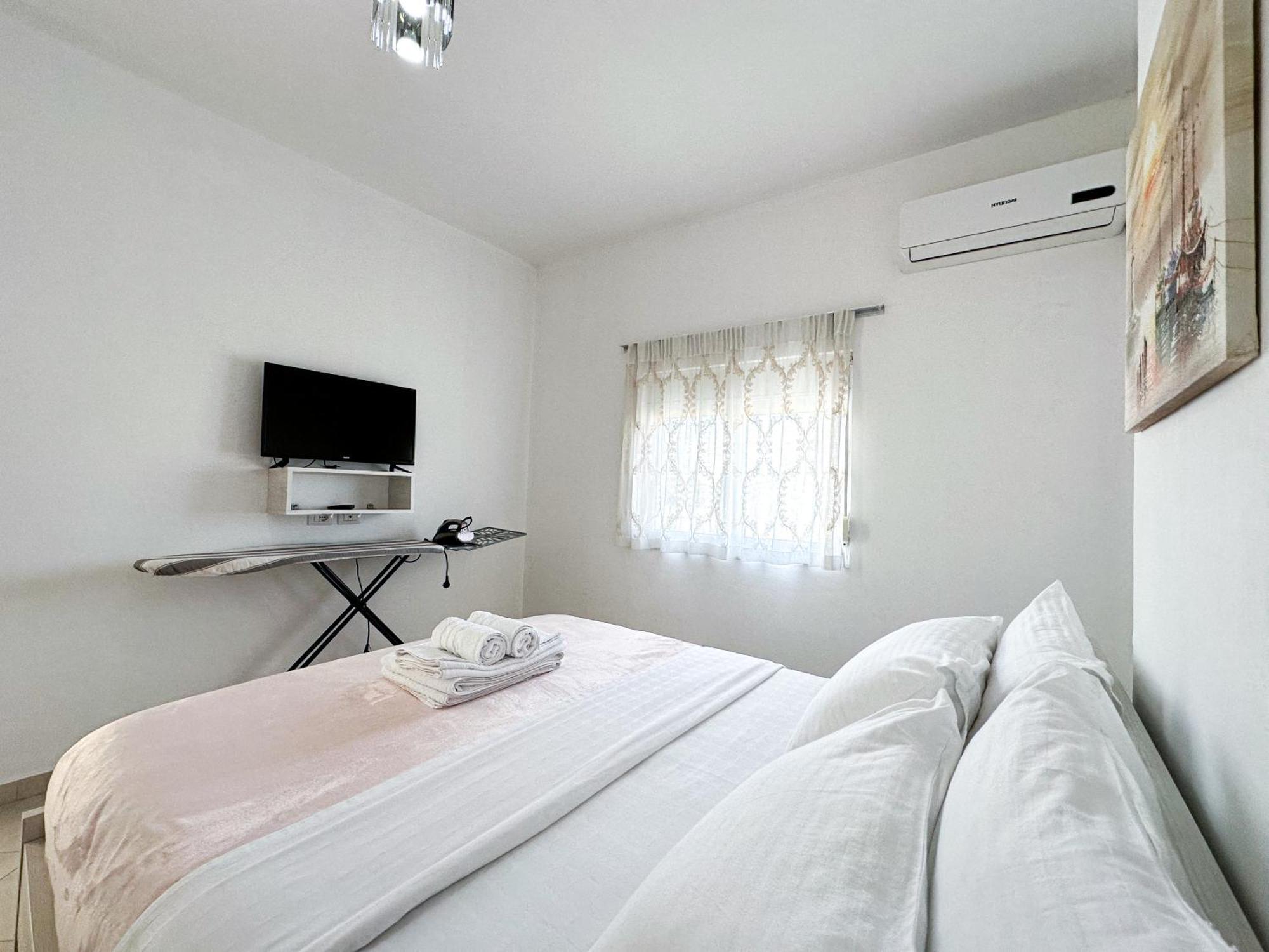 Parid Appartments ซารานเดอ ภายนอก รูปภาพ